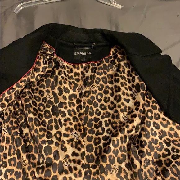 Express Jacket - Picture 2 of 3